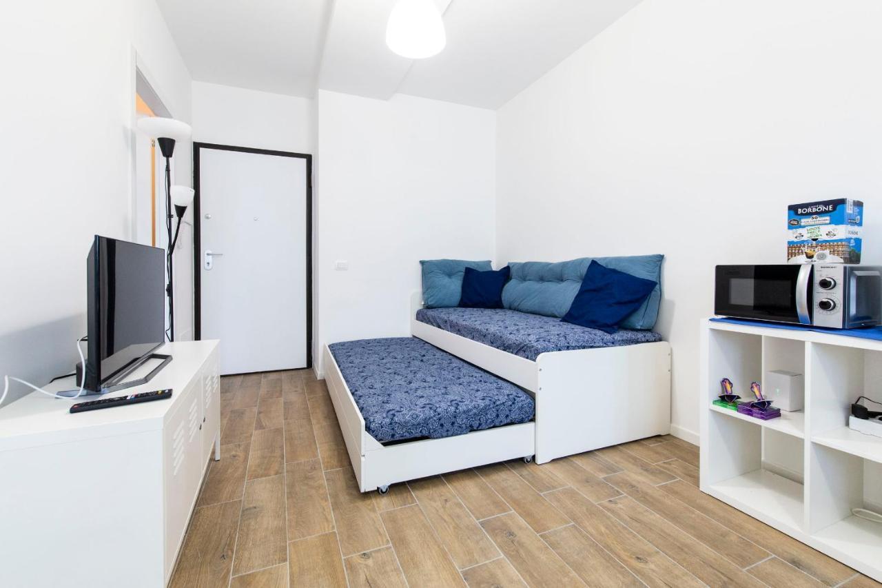 Noto 10 Lägenhet Milano Exteriör bild