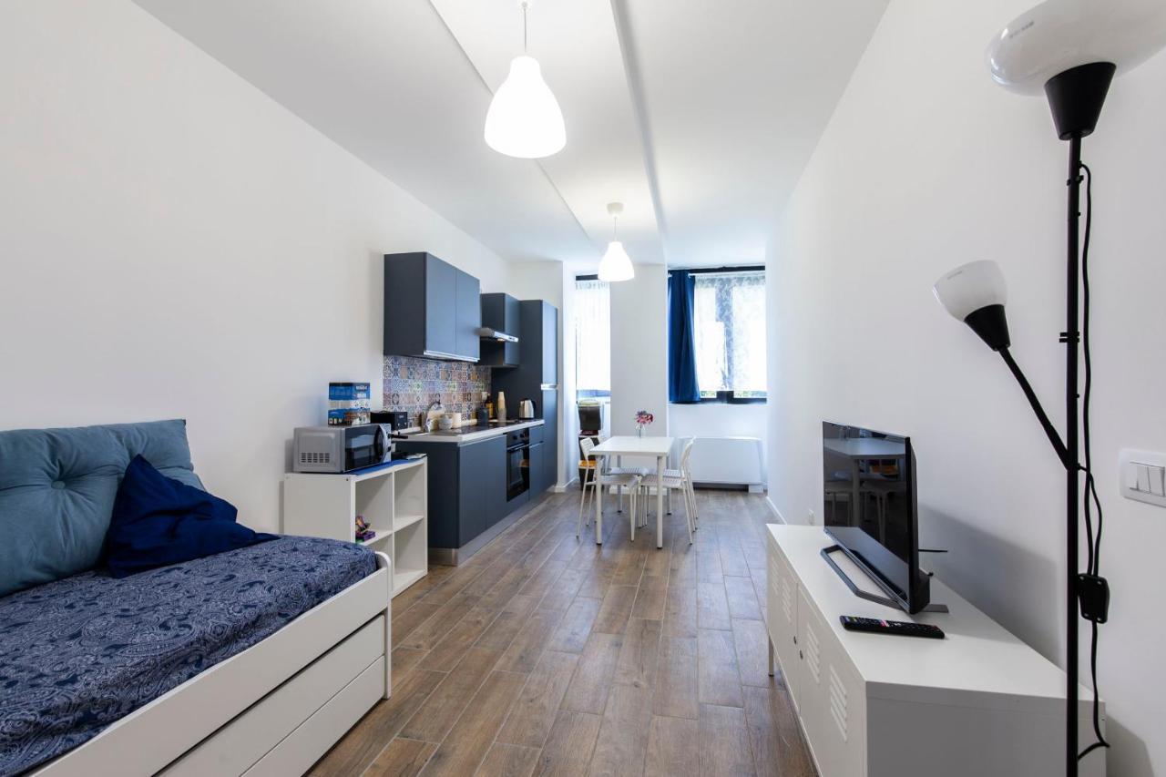 Noto 10 Lägenhet Milano Exteriör bild